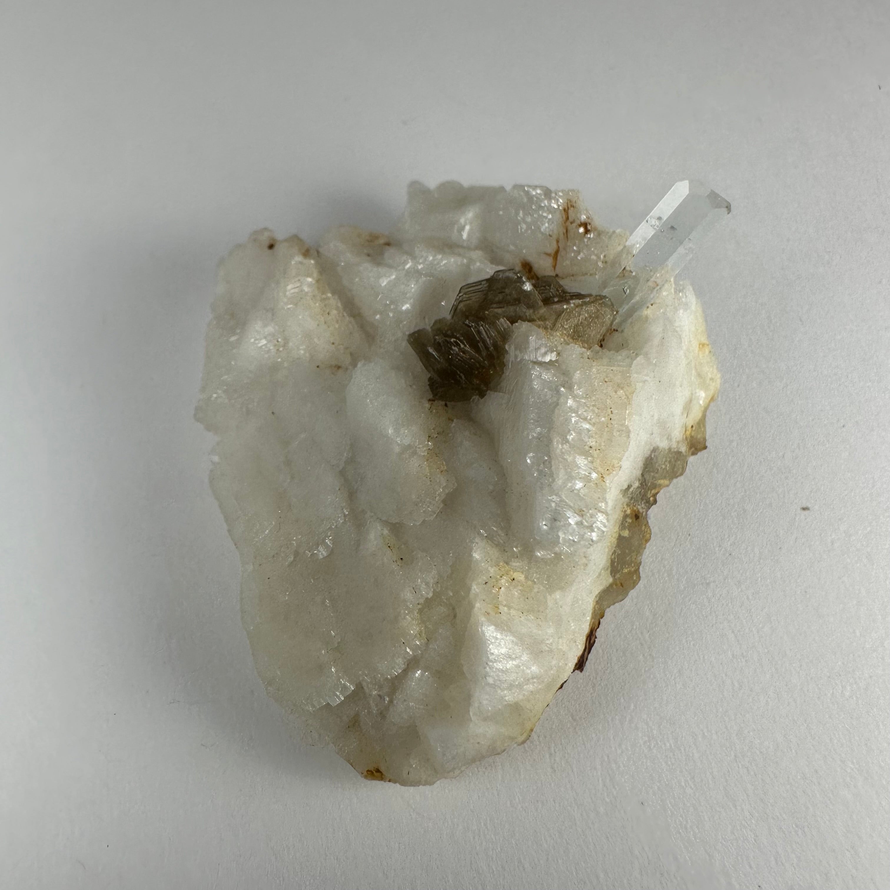 Aquamarine on Albite with Muscovite from Shigar Valley, Skardu, Pakistan | Minerals | Wiccan Center