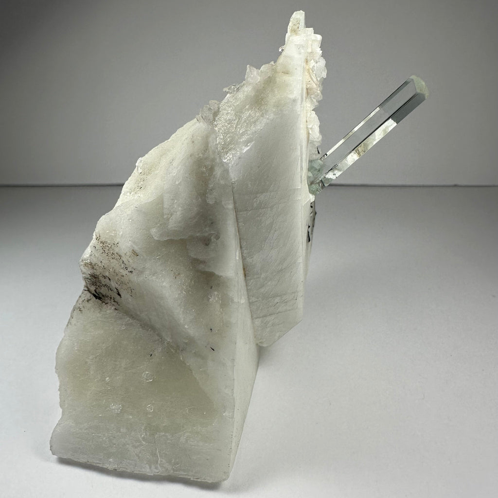 Aquamarine Beryl on Albite | Minerals | Wiccan Center