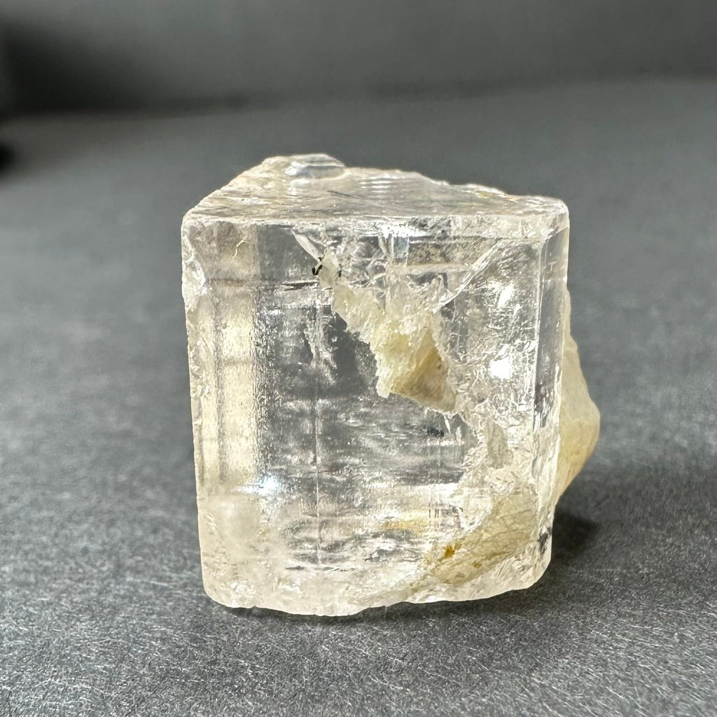 Golden Topaz Crystal from Shigar Valley, Skardu, Pakistan | Minerals | Wiccan Center