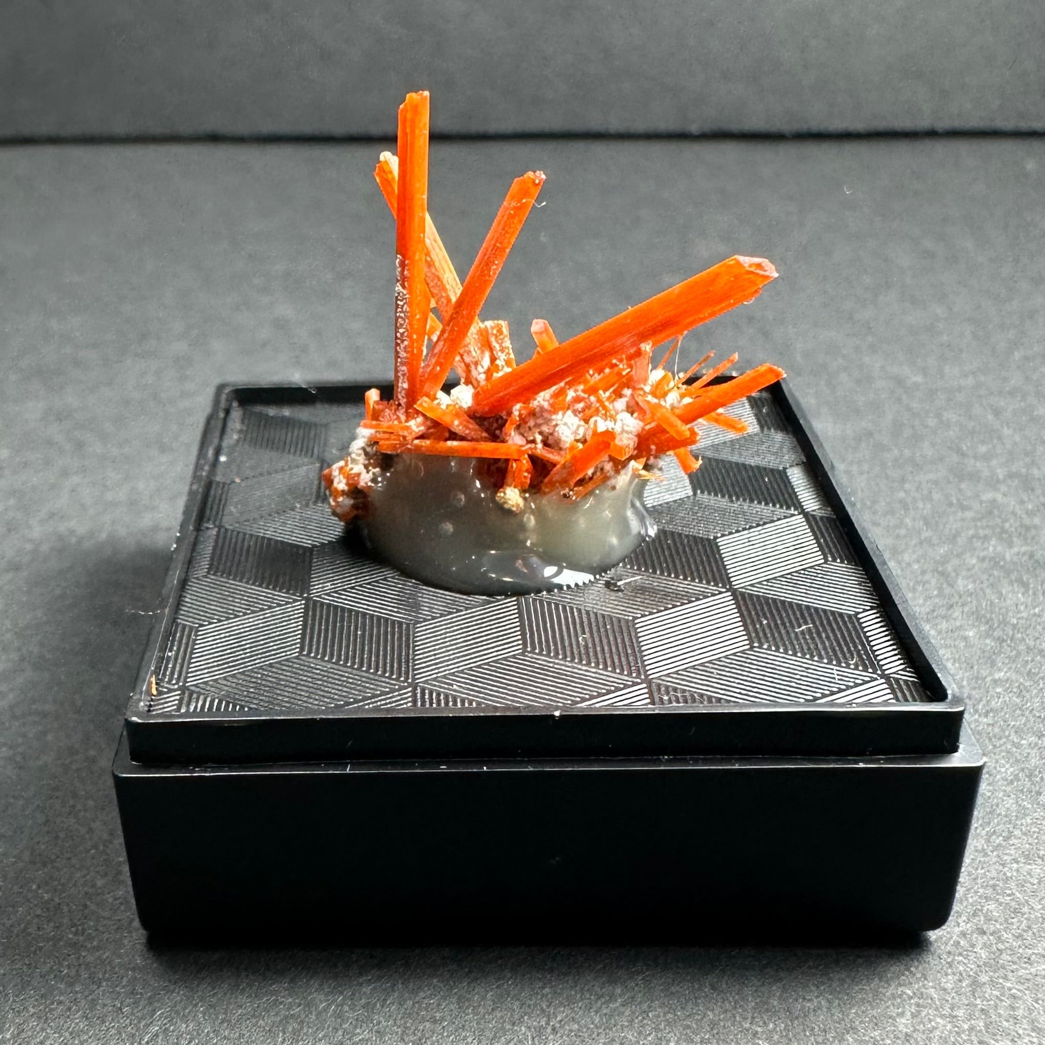 Crocoite on Matrix Adelaide Mine, Dundas, Tasmania, Australia | Minerals | Wiccan Center
