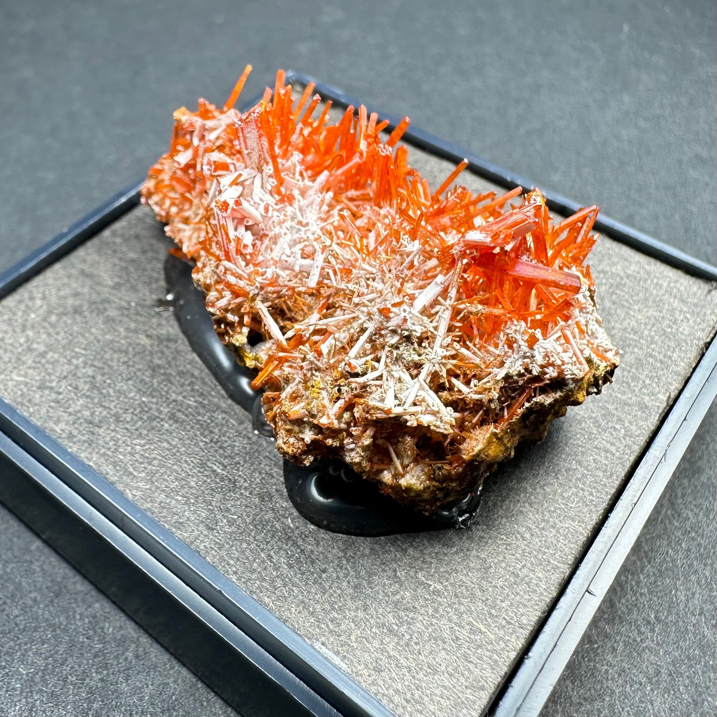 Crocoite on Matrix Adelaide Mine, Dundas, Tasmania, Australia | Minerals | Wiccan Center