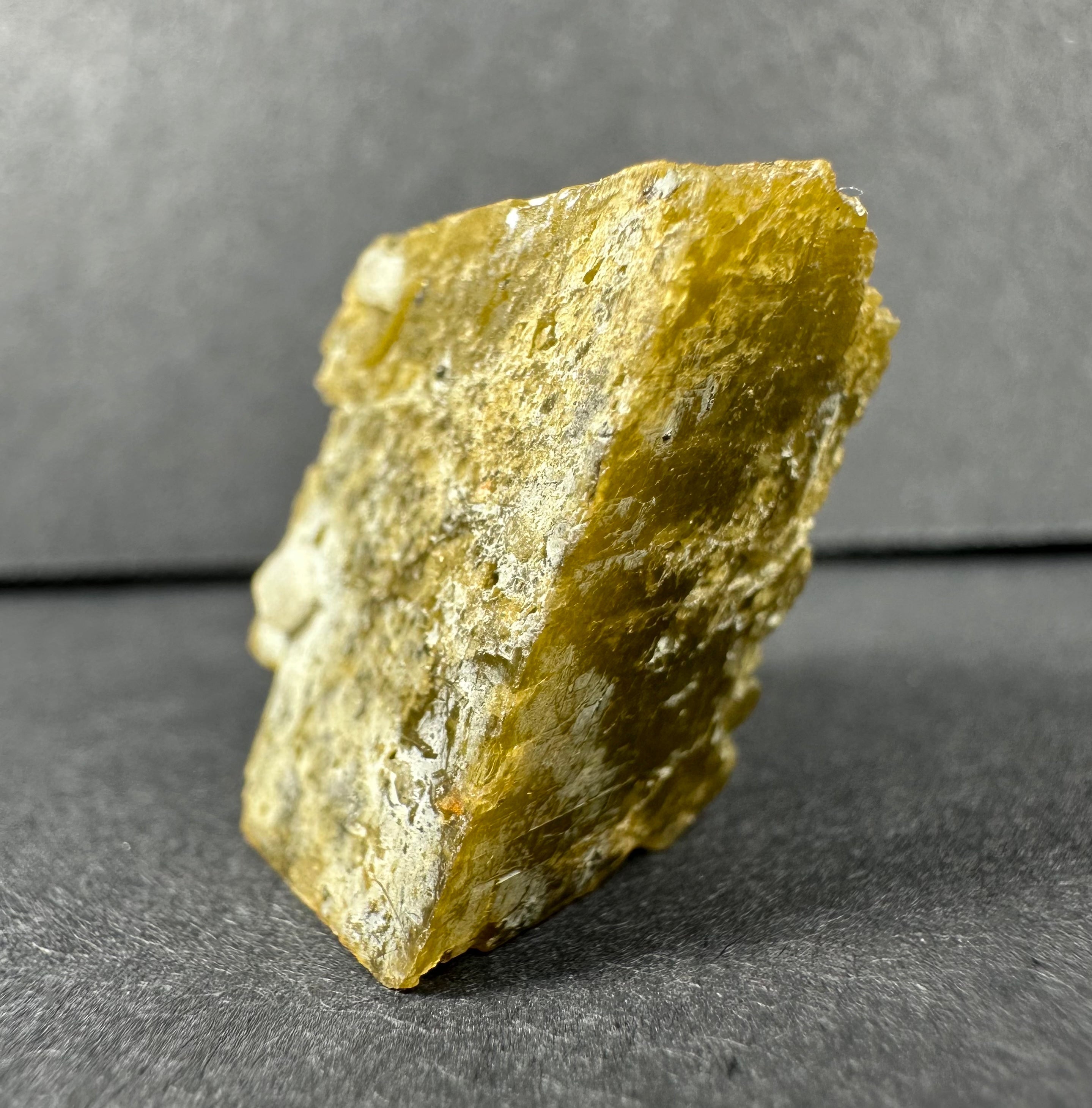 Diamond Quartz on Siderite | Minerals | Wiccan Center