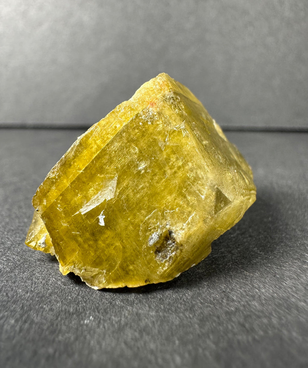 Diamond Quartz on Siderite | Minerals | Wiccan Center