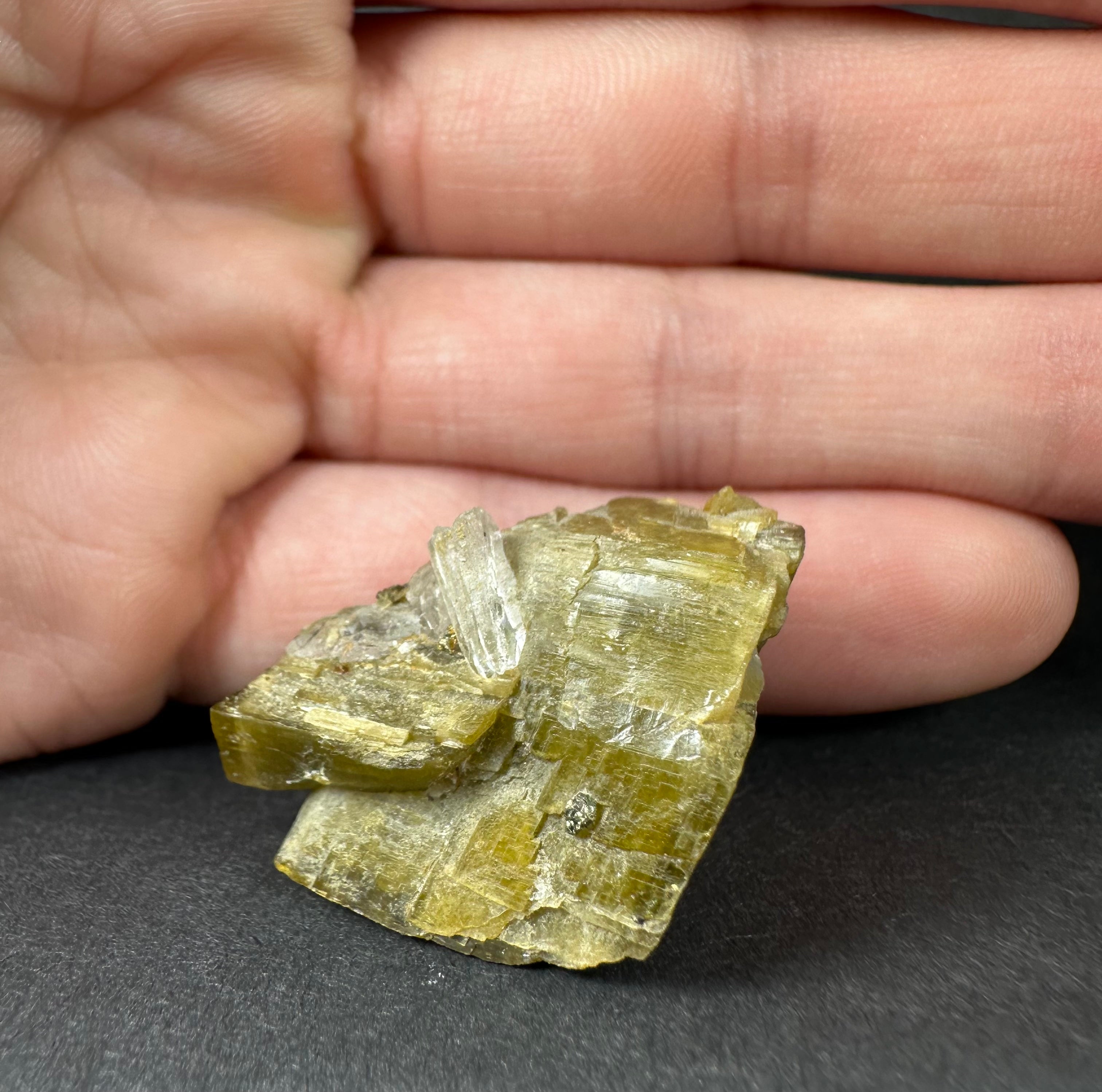 Diamond Quartz on Siderite | Minerals | Wiccan Center