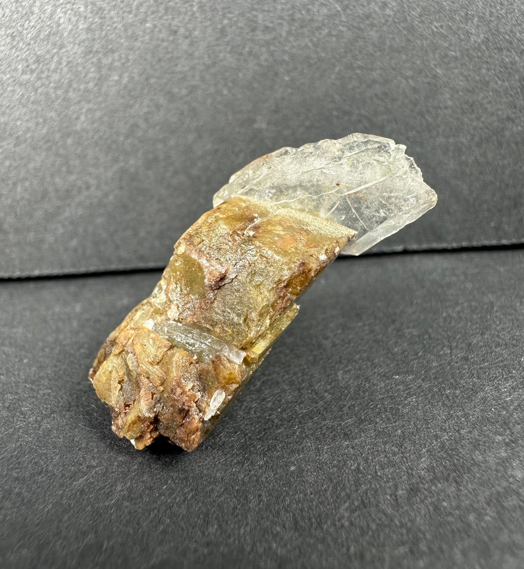Diamond Quartz on Siderite | Minerals | Wiccan Center