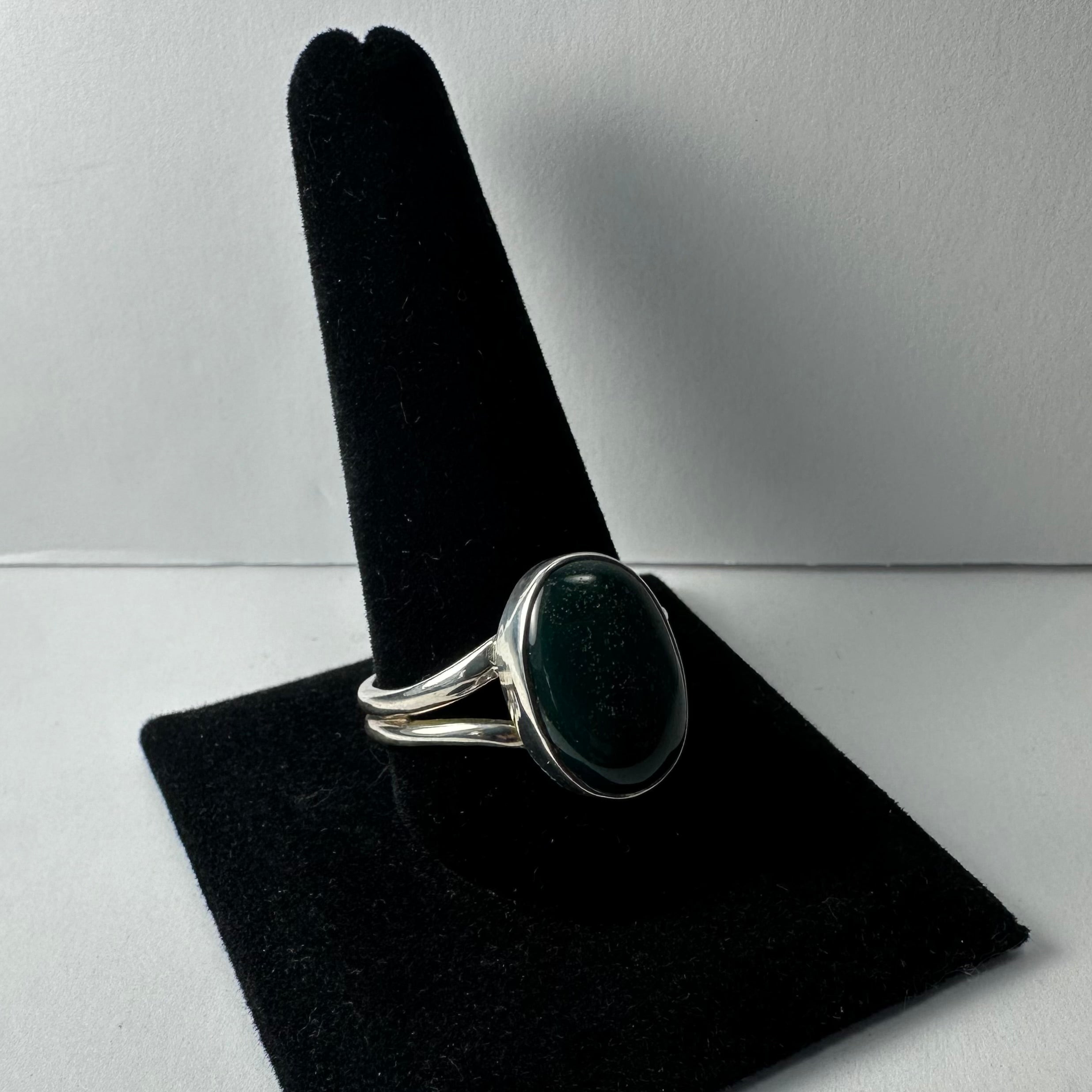 Green Serpentine Ring | Jewelry | Wiccan Center