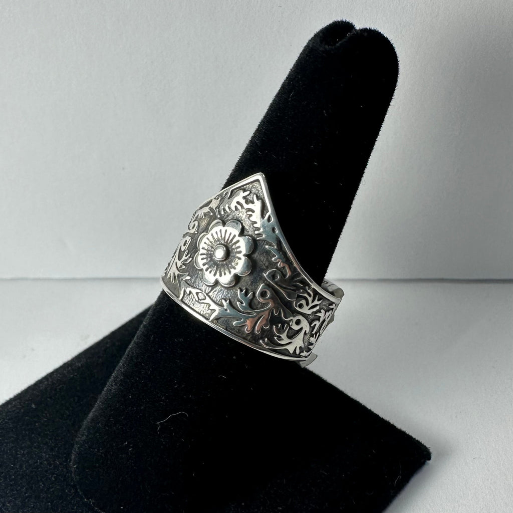 .925 Sterling Flower Ring | Jewelry | Wiccan Center