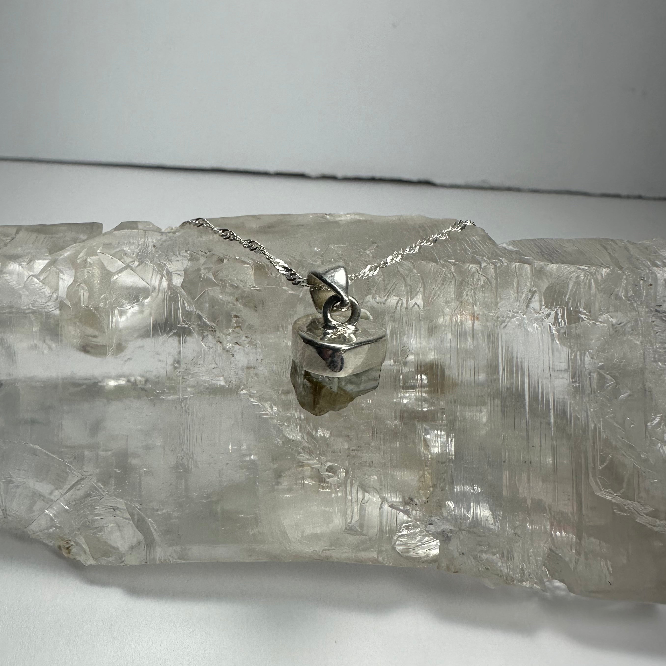 Natural Aquamarine Beryl Pendnat | Jewelry | Wiccan Center