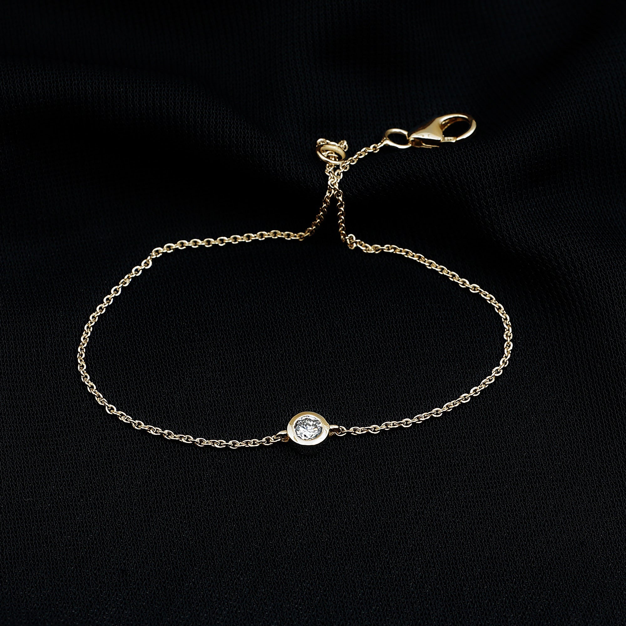 Certified Diamond Chain Bracelet in Bezel Setting