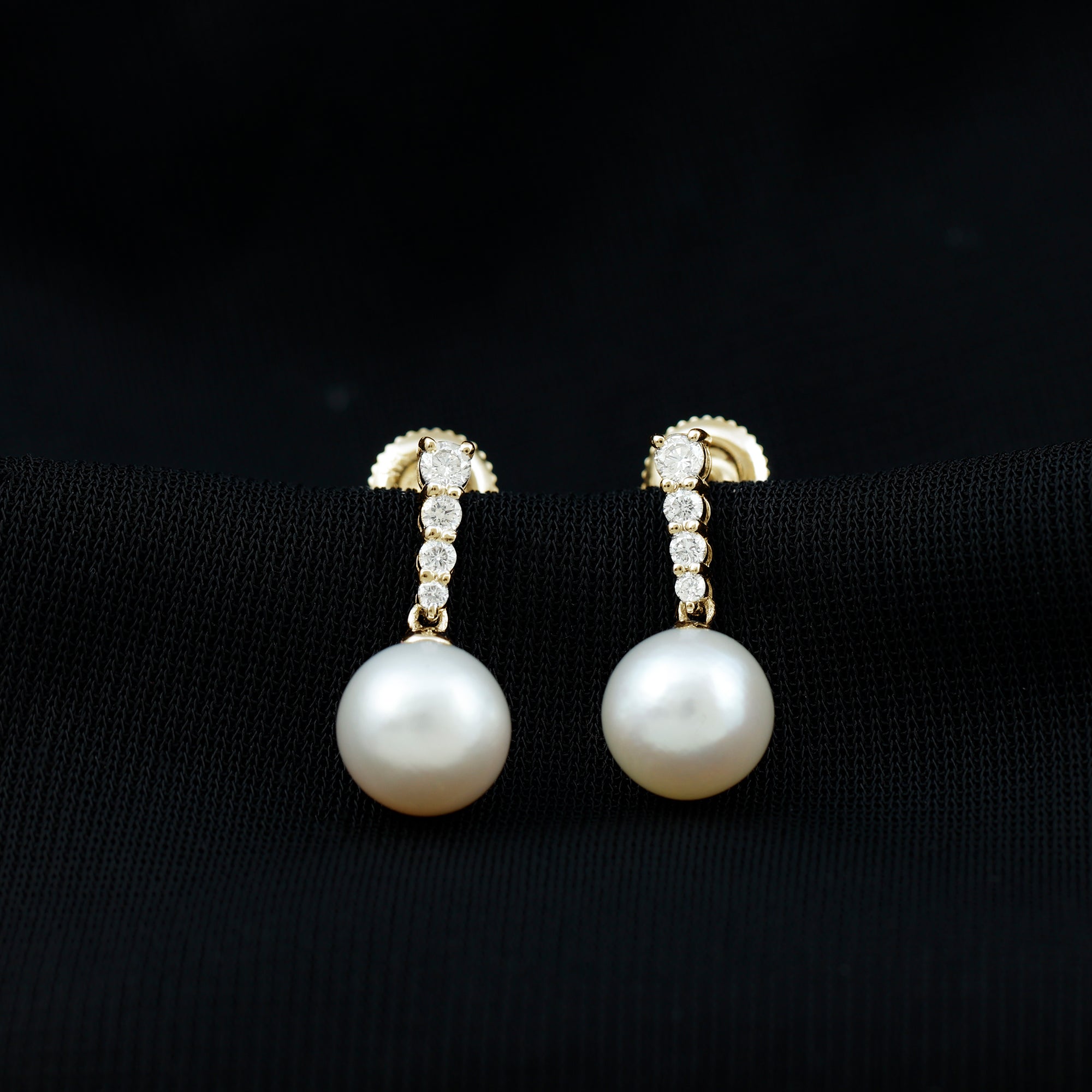 14.9 Carat Freshwater Pearl Drop Earrings with Diamond