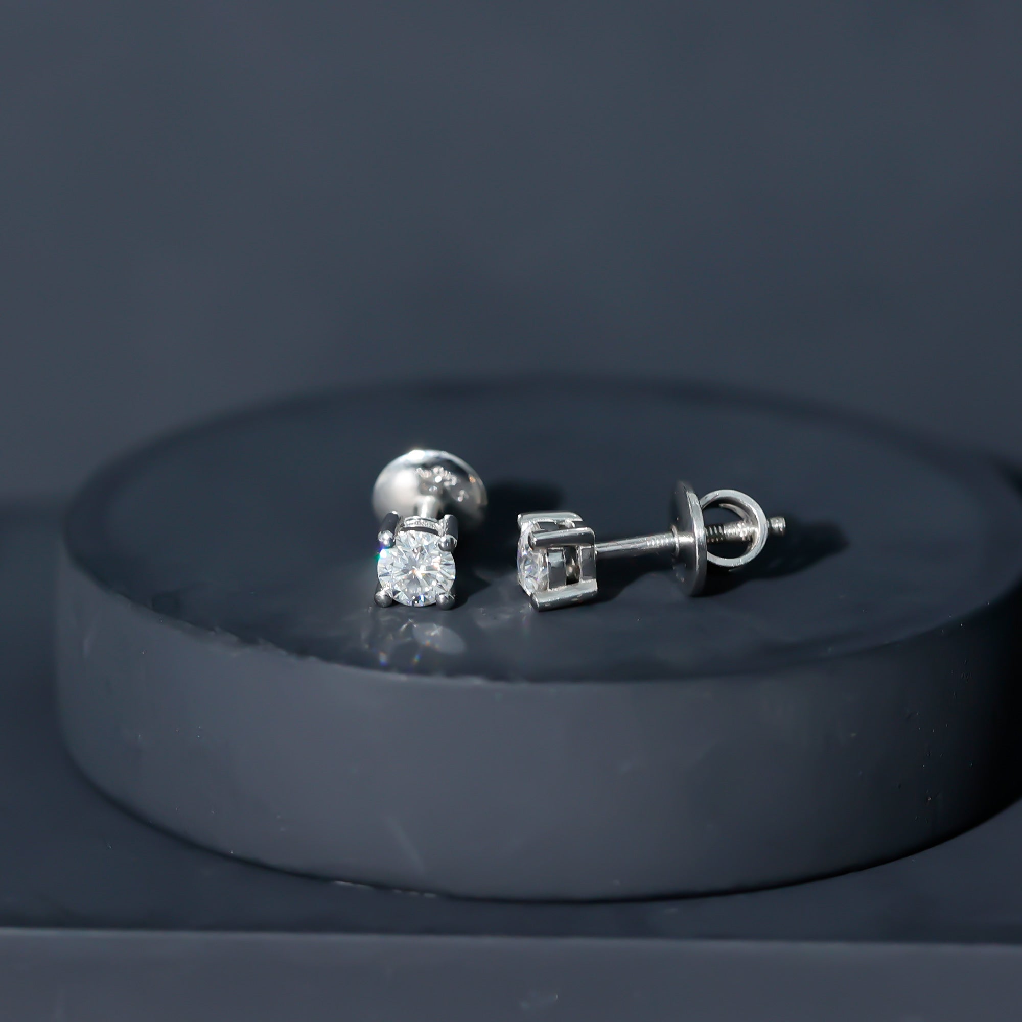 Brilliant Cut Diamond Stud Earrings in Prong Setting