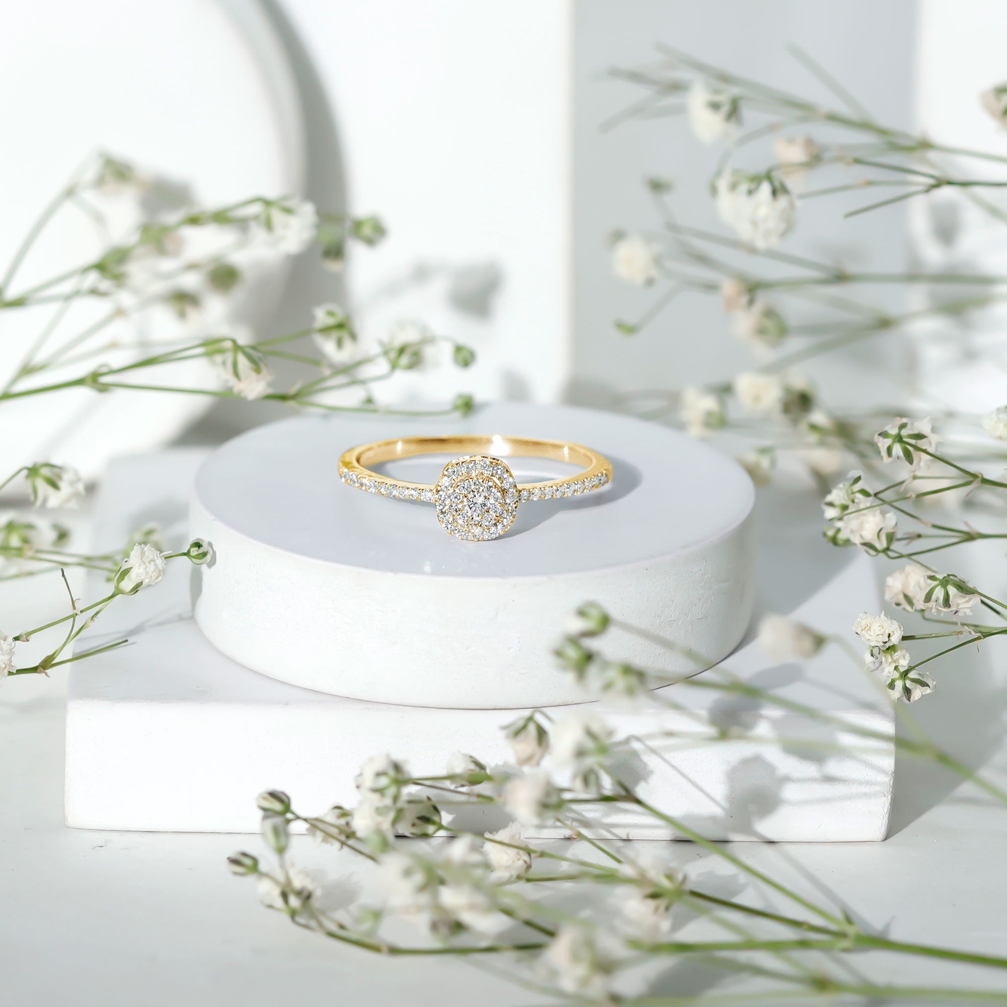 Brilliant Cut Diamond Engagement Ring in Illusion Setting
