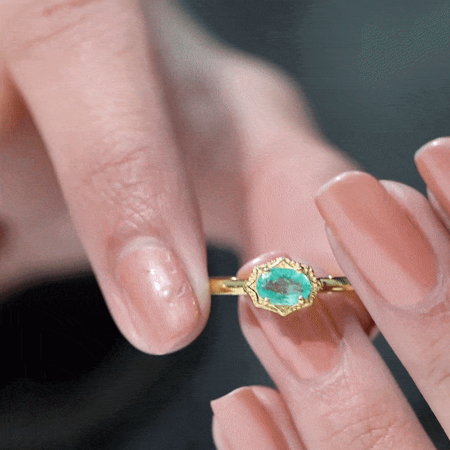 Genuine Emerald Antique Looking Engagement Ring With Certificate