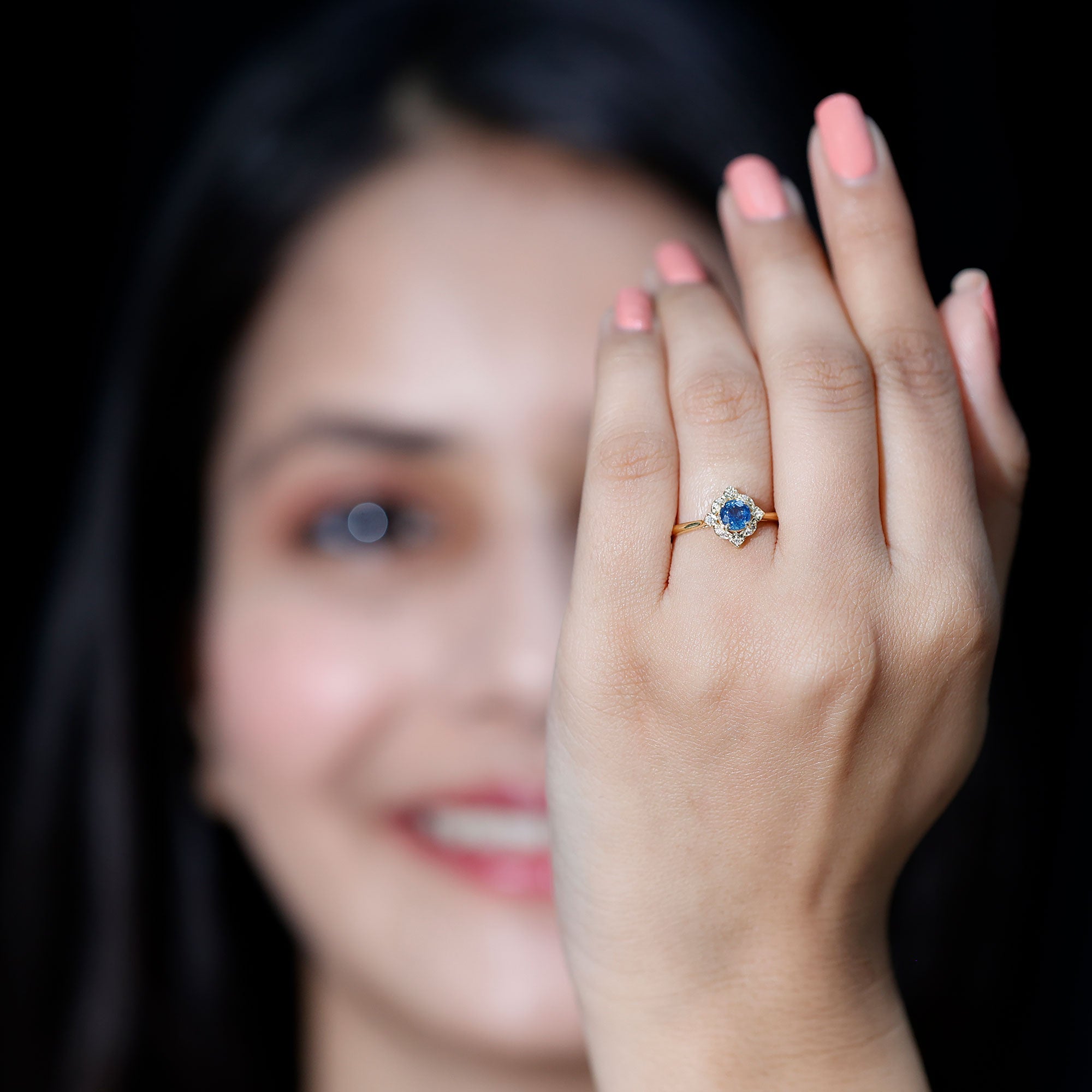 Vintage Style 0.9 Carat Blue Sapphire Engagement Ring with Diamond Halo