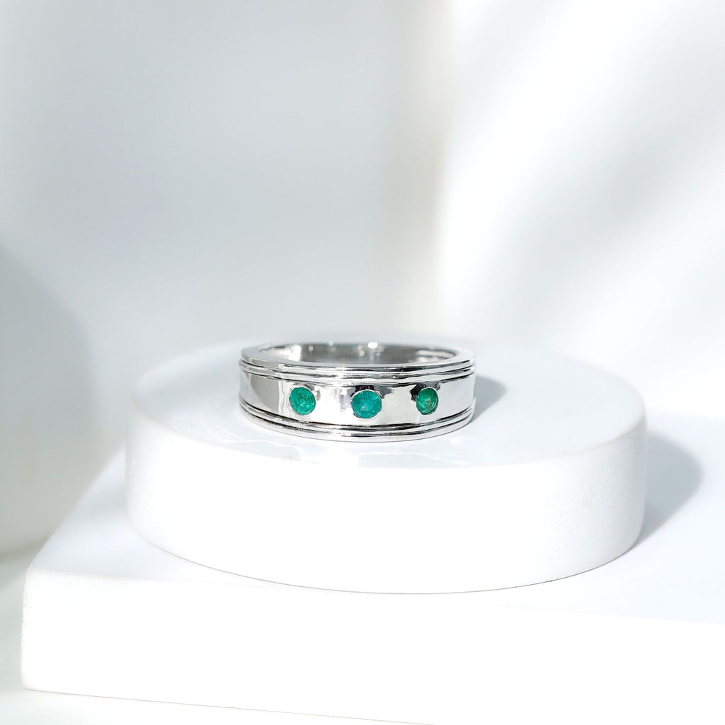Emerald Minimal Band Ring in Gypsy Setting