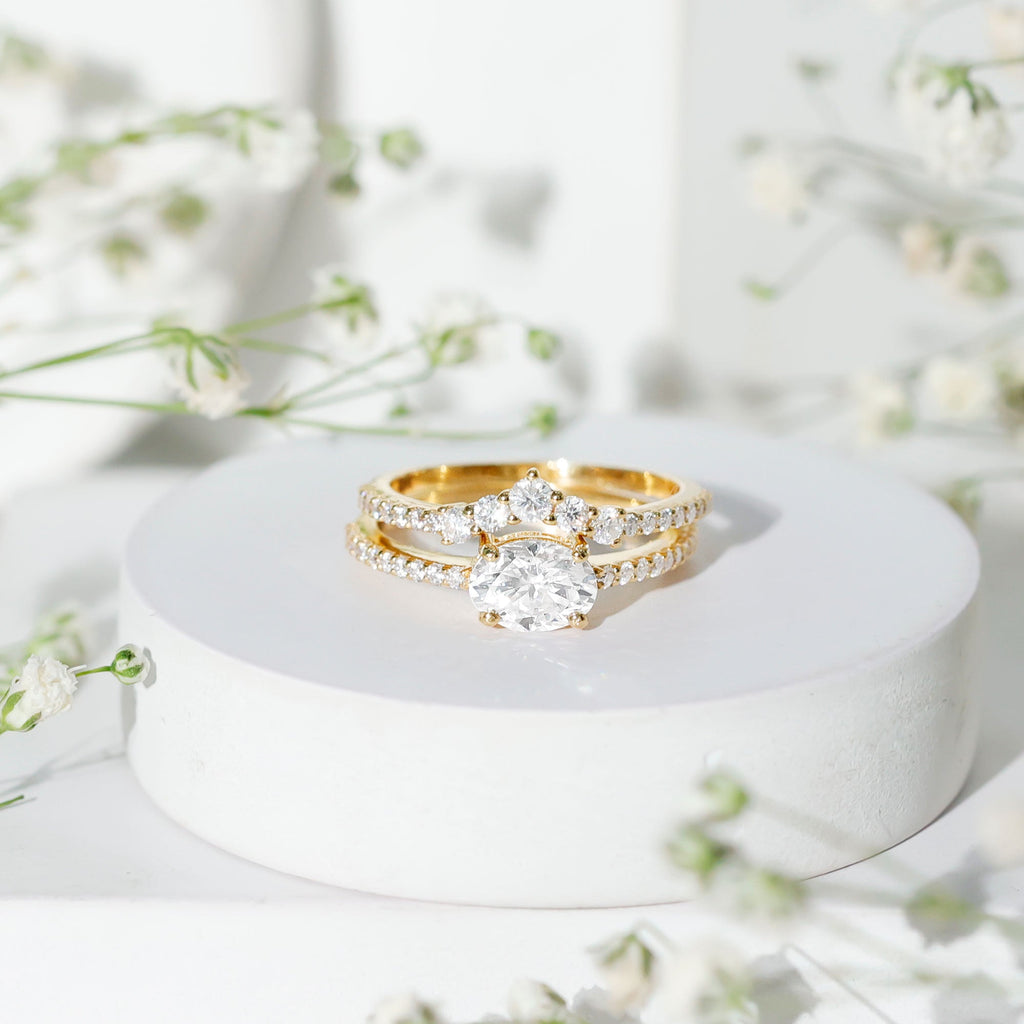 Oval Cut Moissanite Engagement Ring with Wedding Band Set