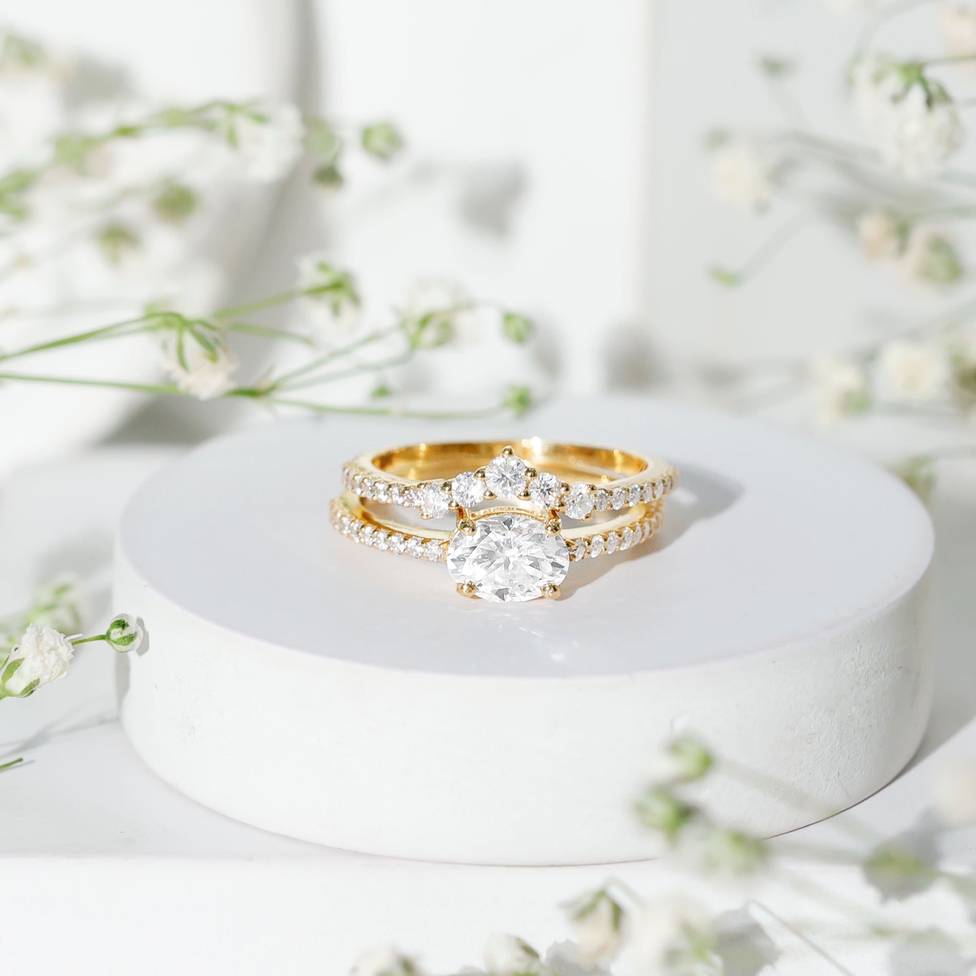 Oval Cut Moissanite Engagement Ring with Wedding Band Set