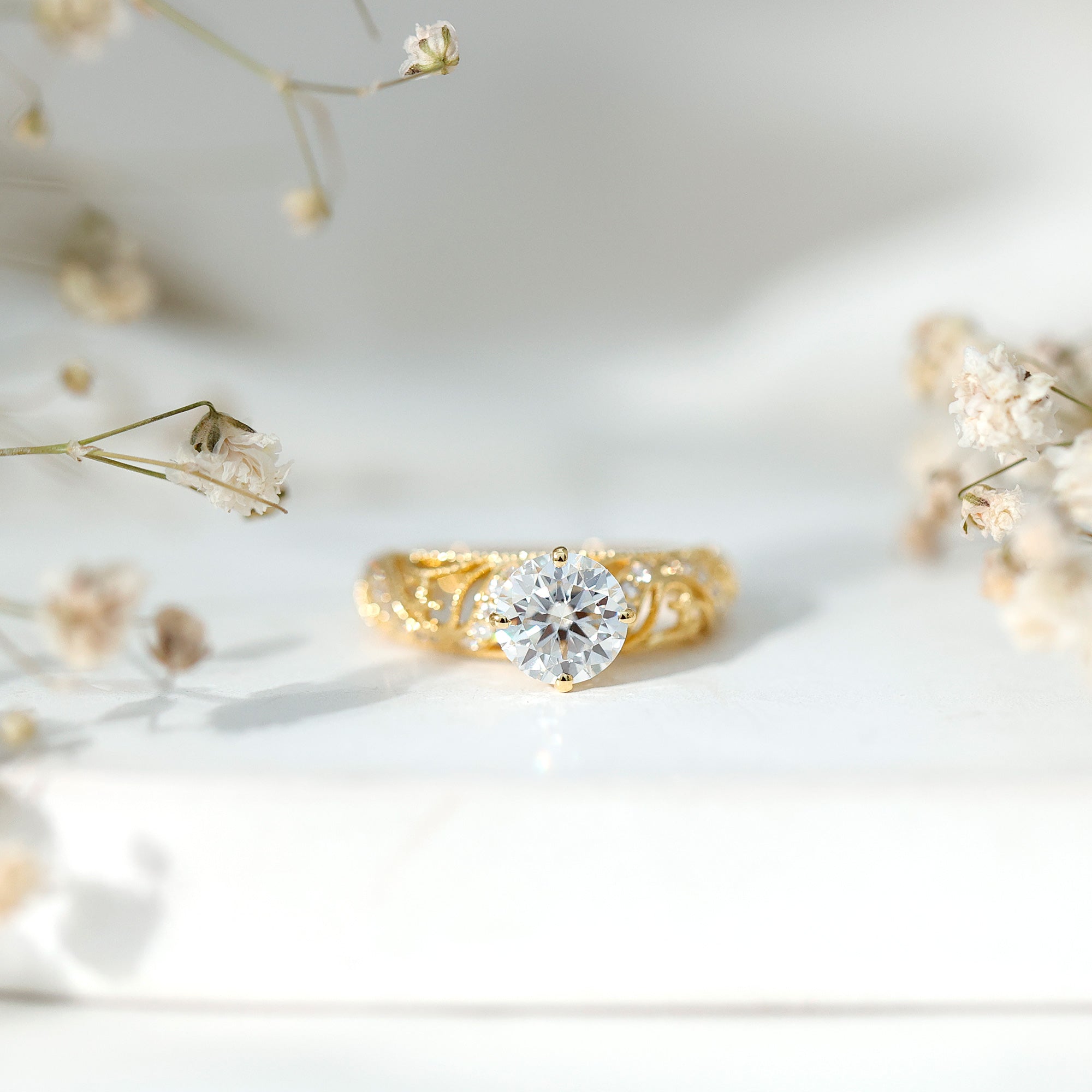 Round Cut Moissanite Vintage Engagement Ring With Diagonal Prongs