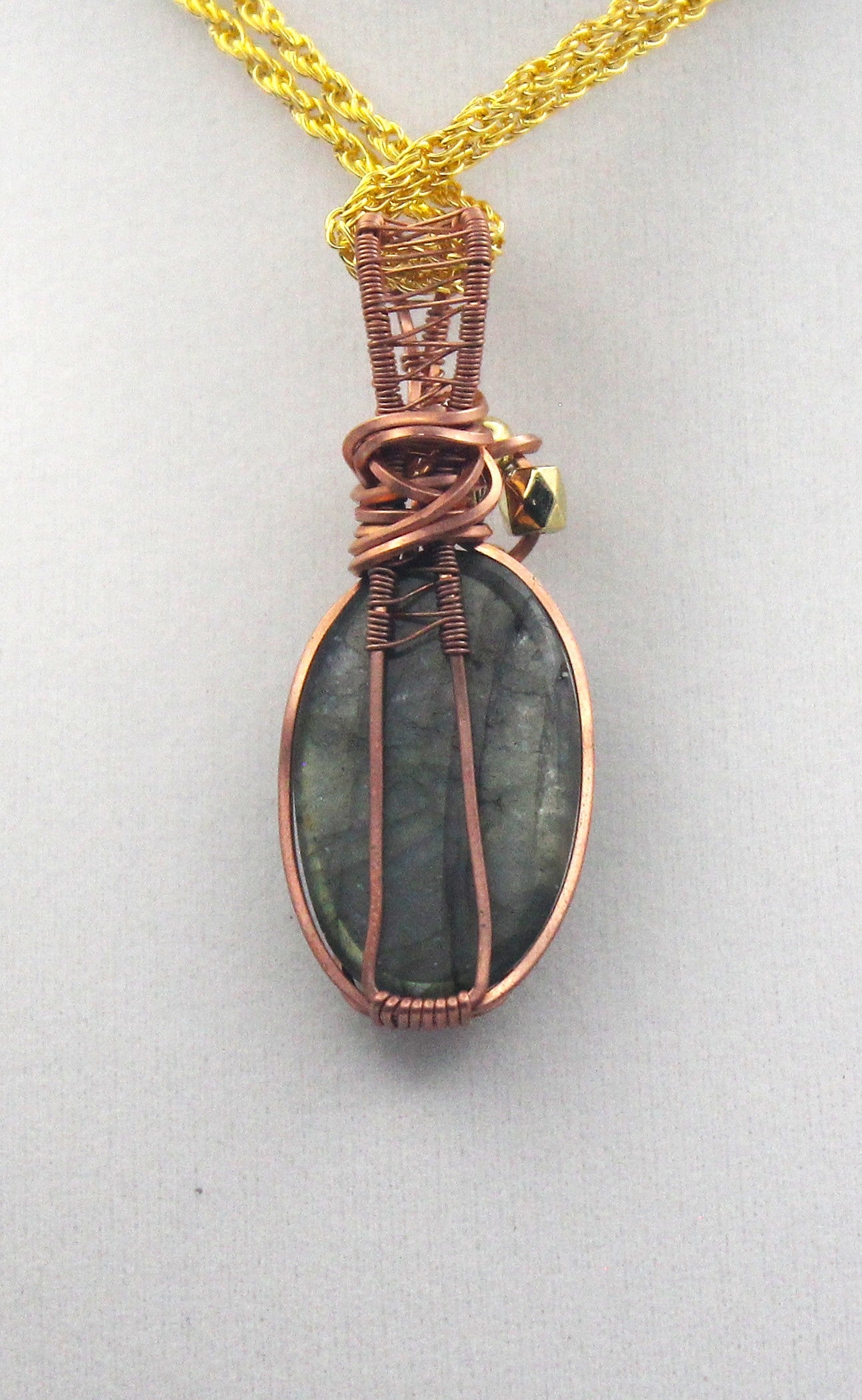 Raw Copper Labradorite Beaded Pendant Necklace | | Wiccan Center