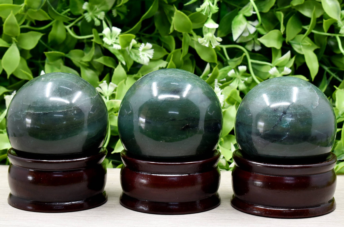 1Pc Green Jade Sphere Crystal Ball Healing Sphere.