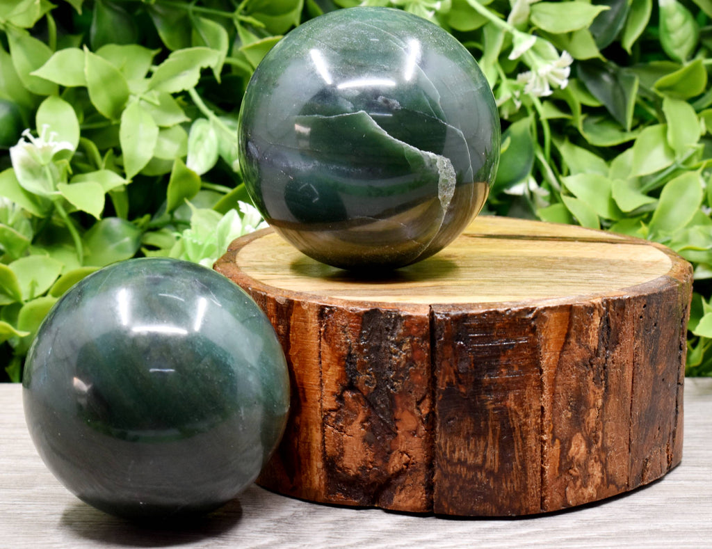 1Pc Green Jade Sphere Crystal Ball Healing Sphere.