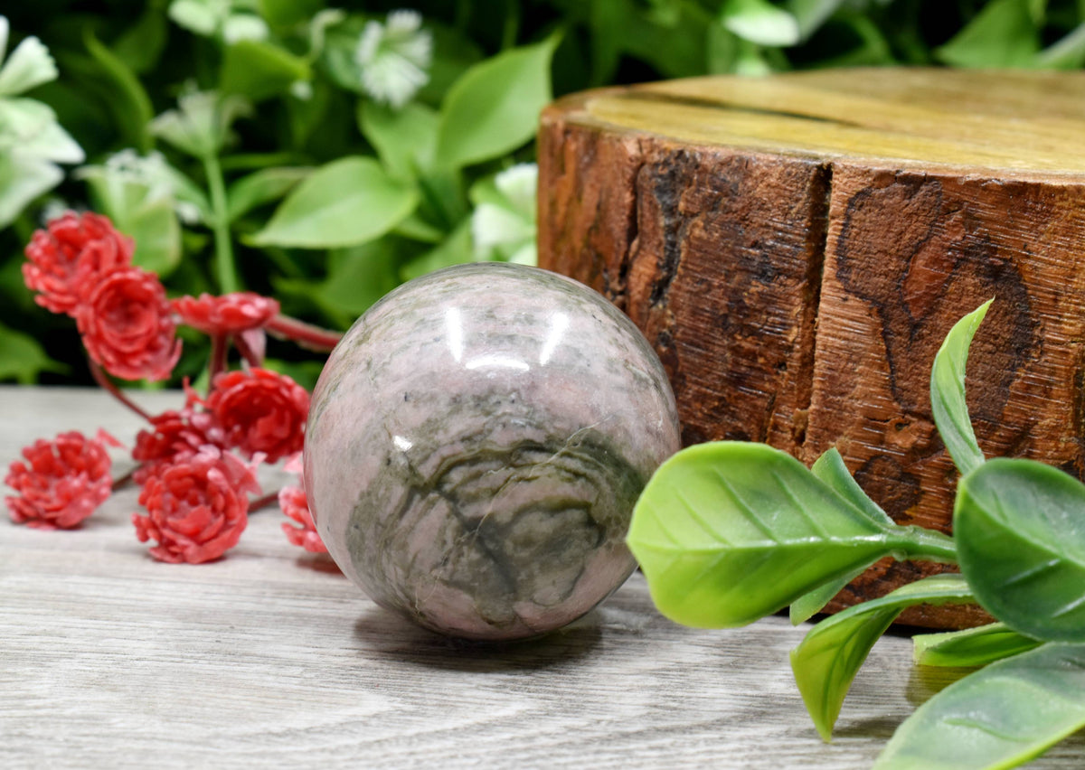 1Pc Rhodonite Sphere Crystal Ball Healing Sphere.