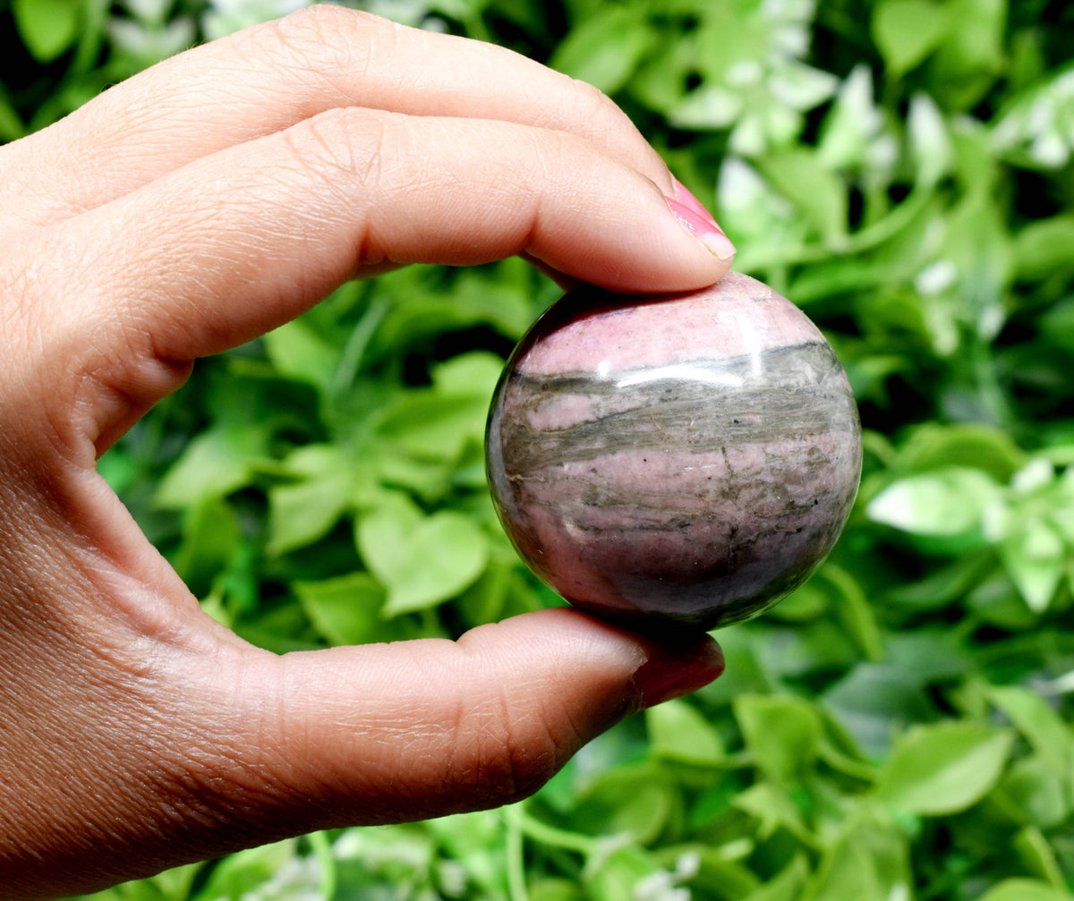 1Pc Rhodonite Sphere Crystal Ball Healing Sphere.