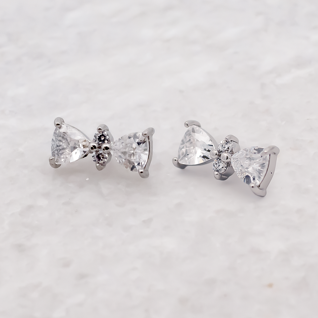 Steel Internally Threaded End - 2 Trillion CZ W/Round CZ 16G | Body Jewelry | Wiccan Center
