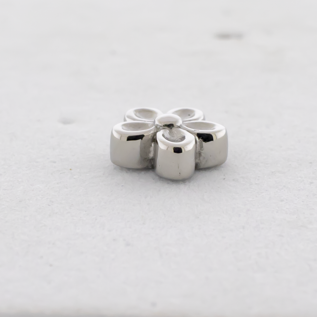 Steel Externally Threaded End - Flower 16G | Body Jewelry | Wiccan Center