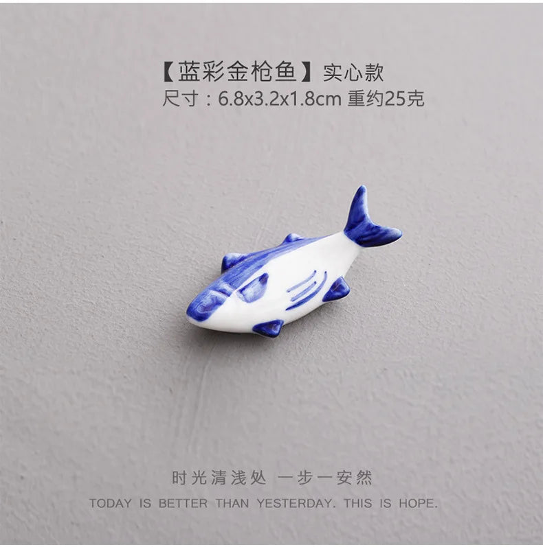 Cute Ceramic Fish Shape Chopsticks Holders Chopstick Stand Shelf Cartoon Animals Spoons Fork Rack Ceramic Rest Kitchen Utensil