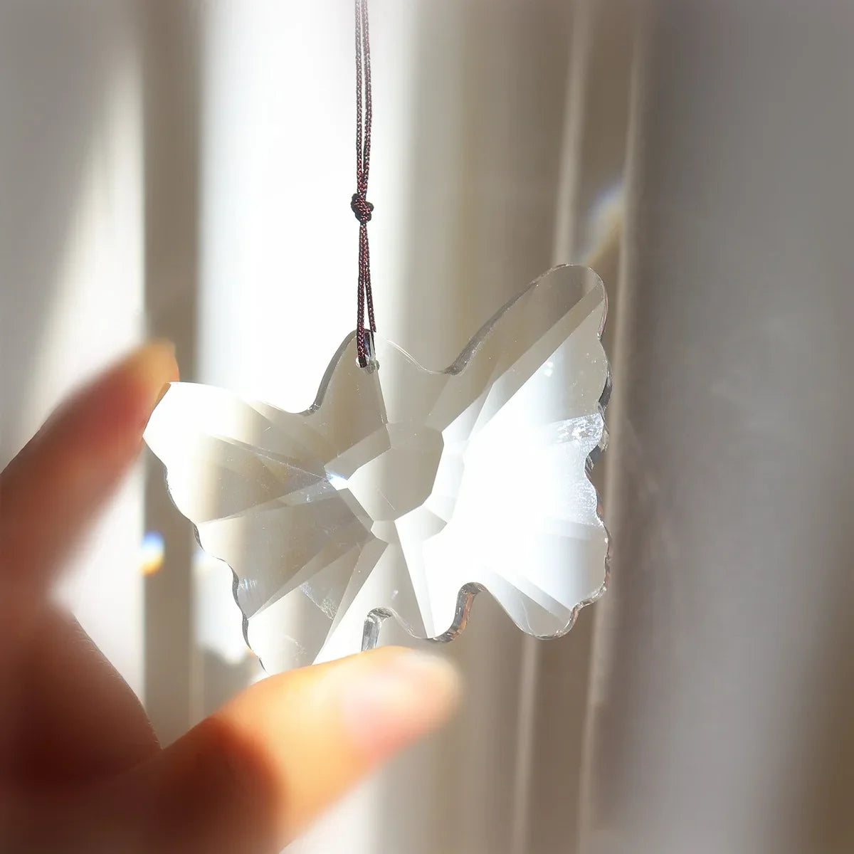 Crystal Butterfly Prism Pendant Light Sun Catcher Rainbow Captor Christmas Tree Decoration Hanging Sunshade Lighting Decor