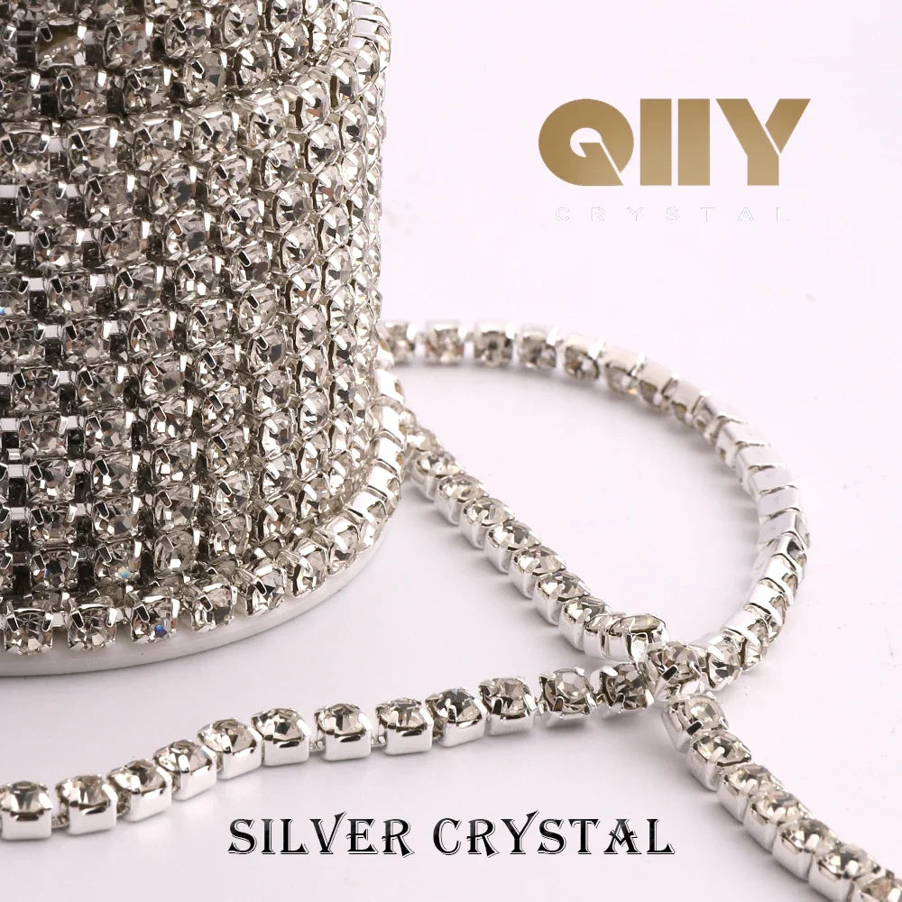 The Stardust Sparkle Claw – Premium Glass Crystal Strass Rhinestone Trim