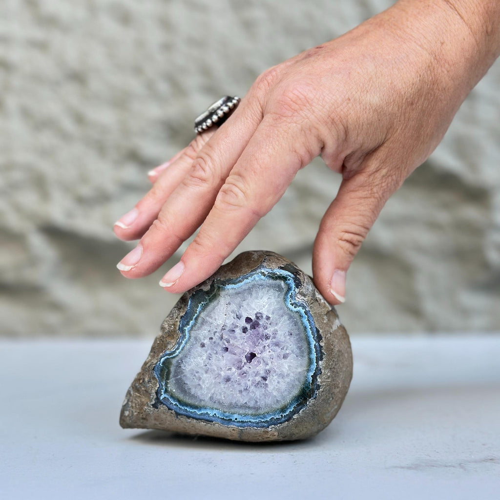 Semi precious stones, natural purple crystal | Amethyst Geodes | Wiccan Center