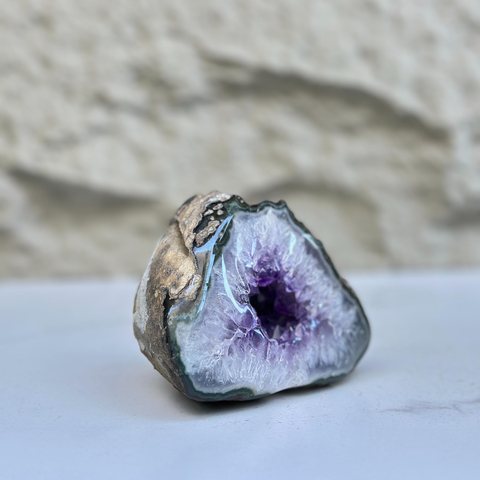 Semi precious stones, natural purple crystal | Amethyst Geodes | Wiccan Center