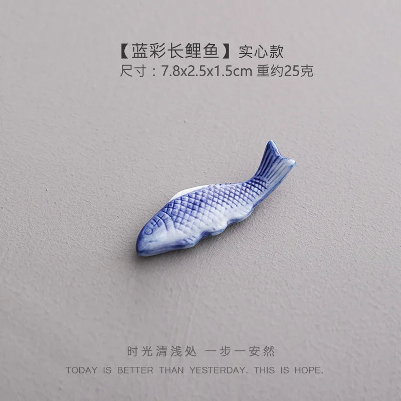 Cute Ceramic Fish Shape Chopsticks Holders Chopstick Stand Shelf Cartoon Animals Spoons Fork Rack Ceramic Rest Kitchen Utensil