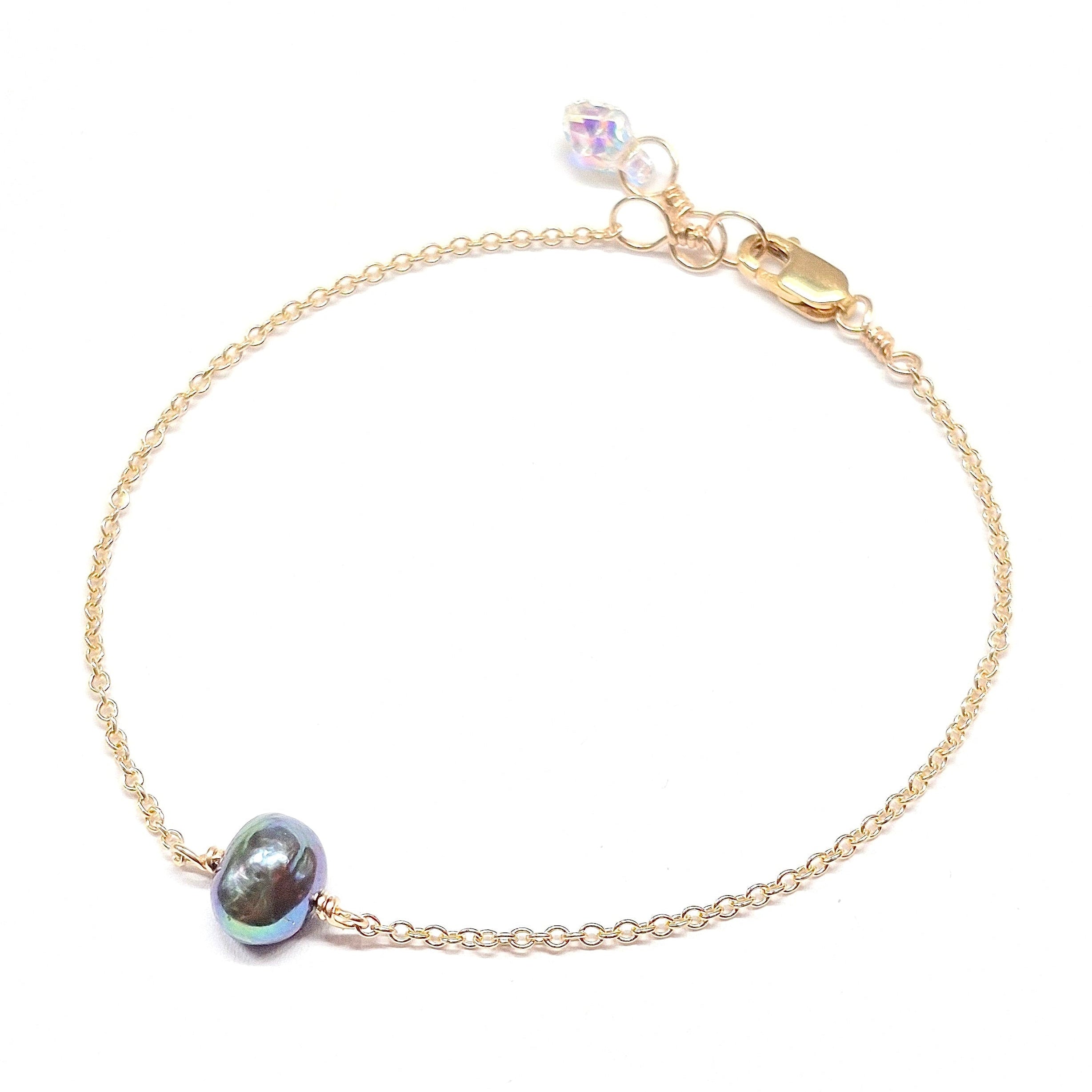 Single Round Pearl Bracelet with Swarovski Clasp