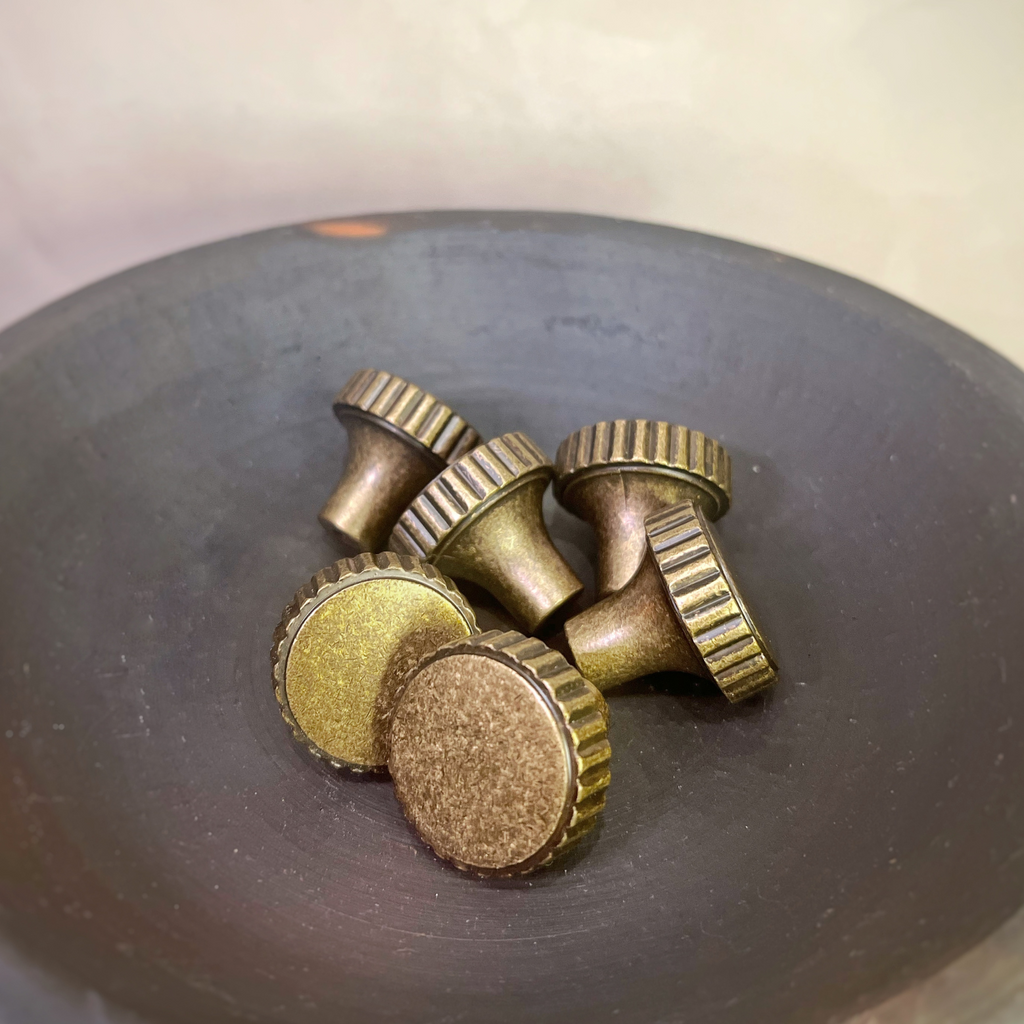 Stripe Edge Cabinet Knob | Hardware | Wiccan Center