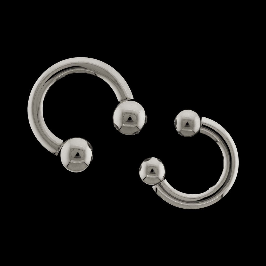 4G Titanium Horseshoe - Internally Threaded | Body Jewelry | Wiccan Center
