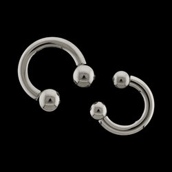 4G Titanium Horseshoe - Internally Threaded | Body Jewelry | Wiccan Center