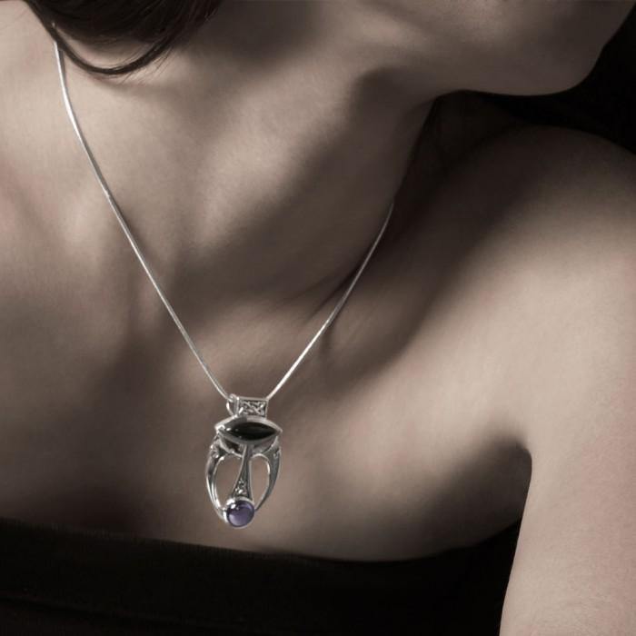 An elegant fusion of art ~ Sterling Silver Celtic Maori Pendant with Gemstone Centerpiece TPD1213