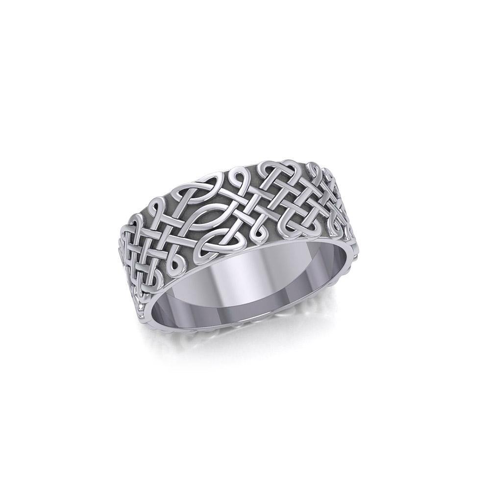 A beautiful representation of eternity ~ Celtic Knotwork Sterling Silver Ring TR675