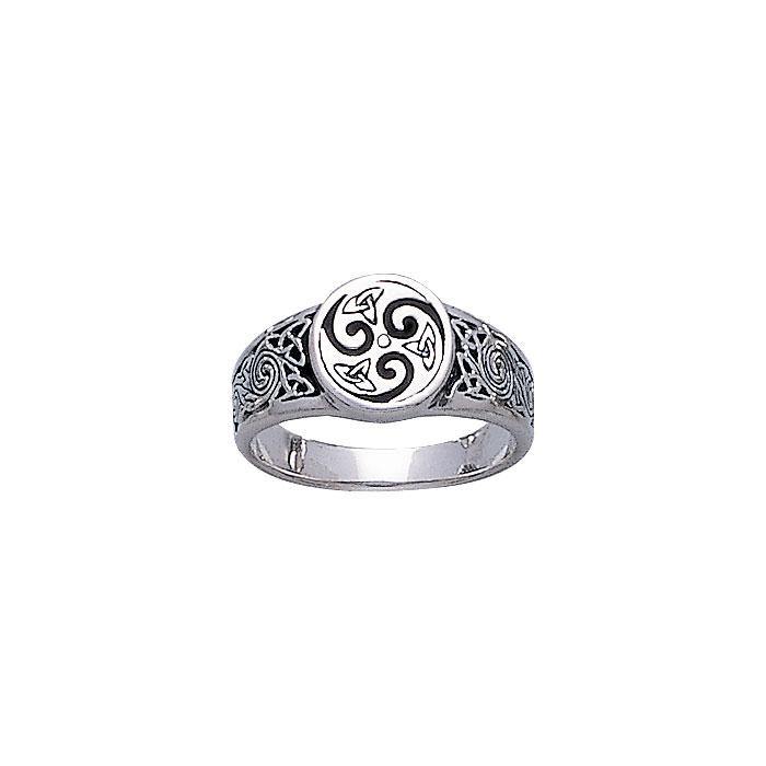 Spirit, mind, and passion ~ Celtic Triquetra Sterling Silver Ring TR925