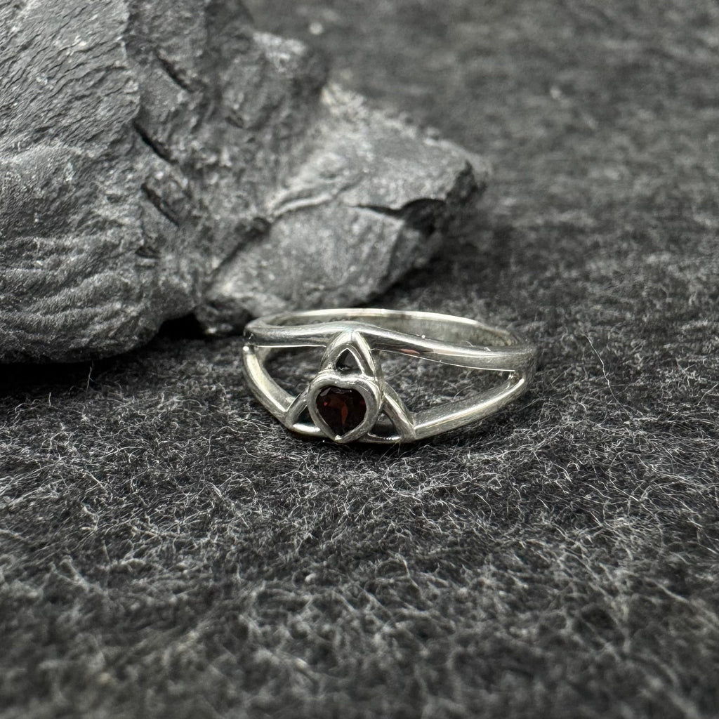 Celtic Trinity Knot Ring Sterling Silver With Heart Gemstone TRI2309