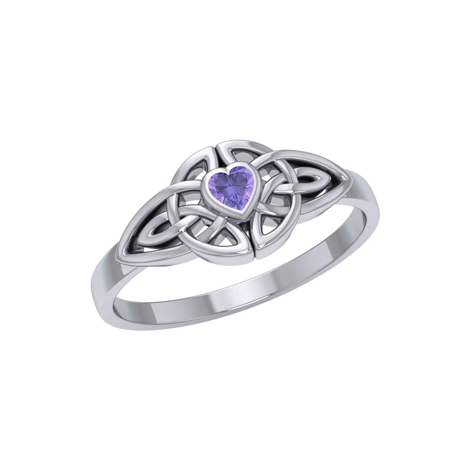 Celtic Knotwork Ring With Heart Gemstone TRI2310