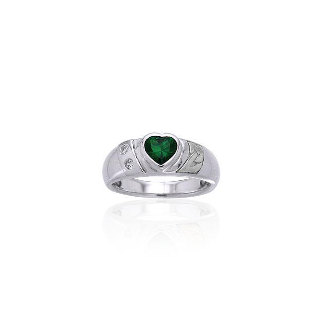 Celtic Sterling Silver Ring with Heart Gemstone TRI357