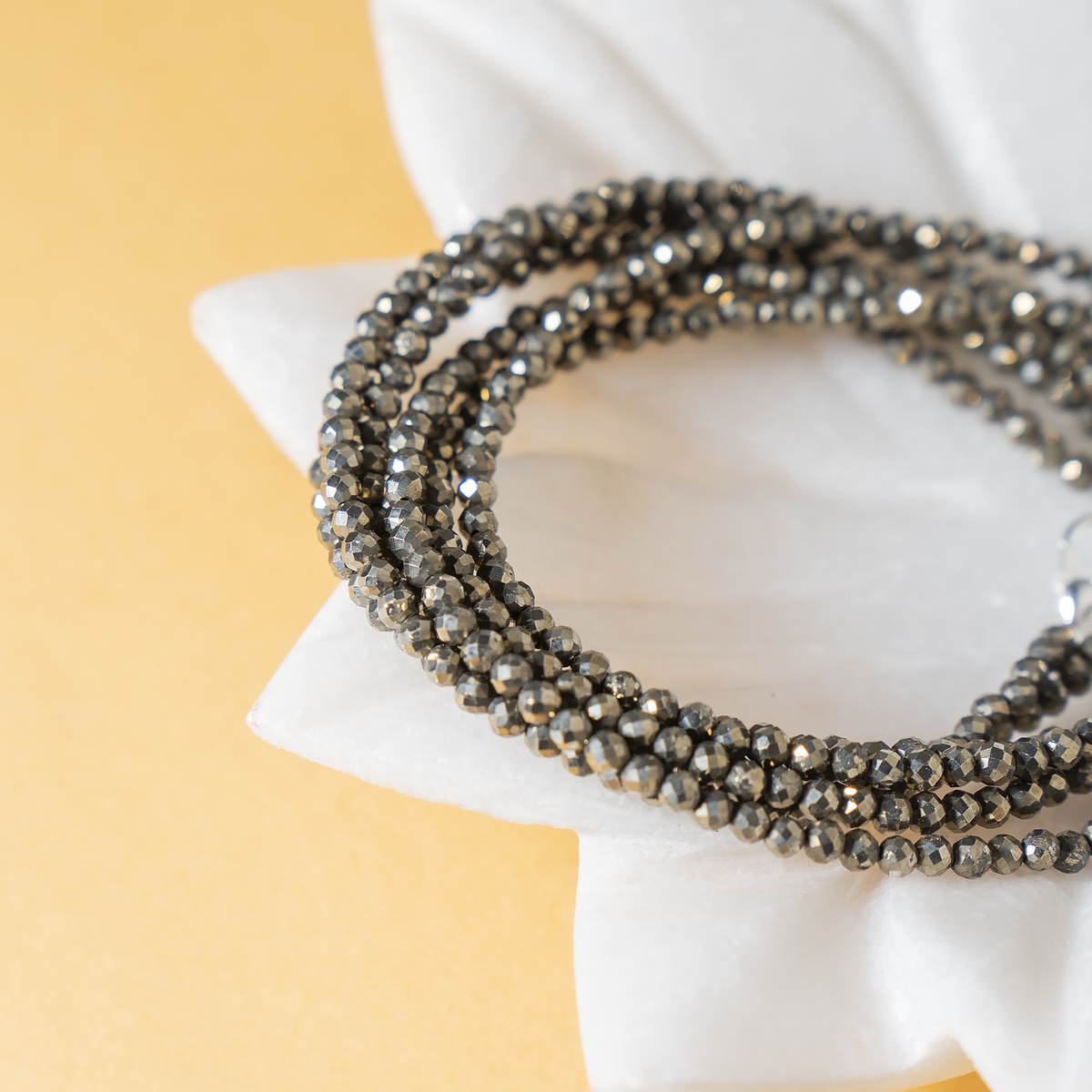 Hematite Crystal anklet for Healing, Protection & Grounding – Natural