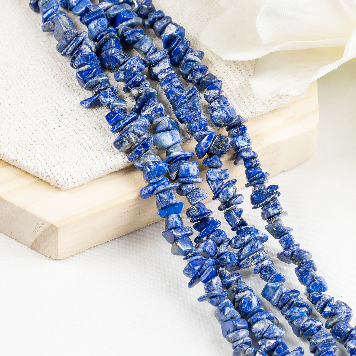 Uncut Raw Lapis Lazuli Crystal Chip Beads for Necklace (Expansion and Insight). | Beads | Wiccan Center