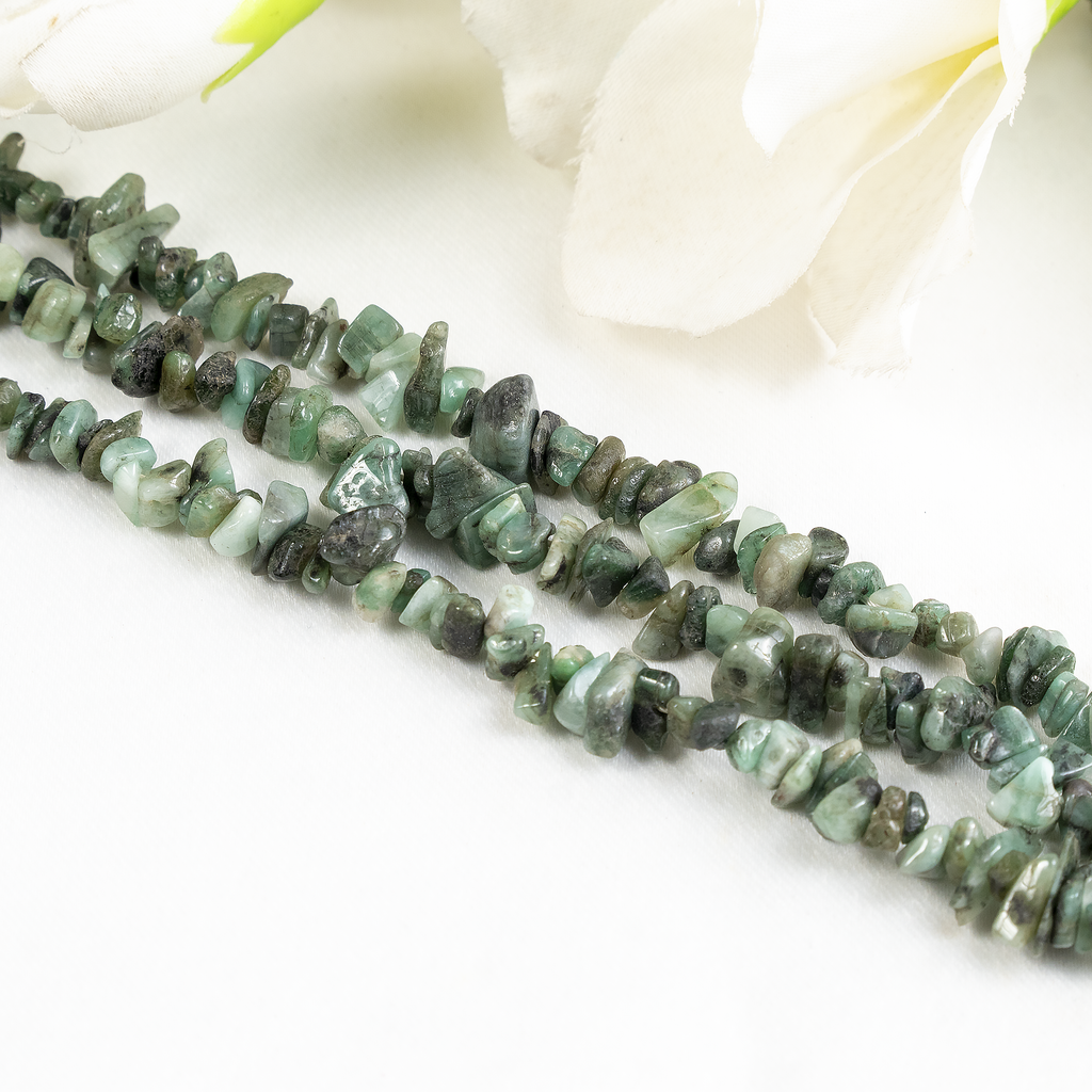 Uncut Raw Emerald Crystal Chip Beads for Necklace (Intuition and Power) | Beads | Wiccan Center