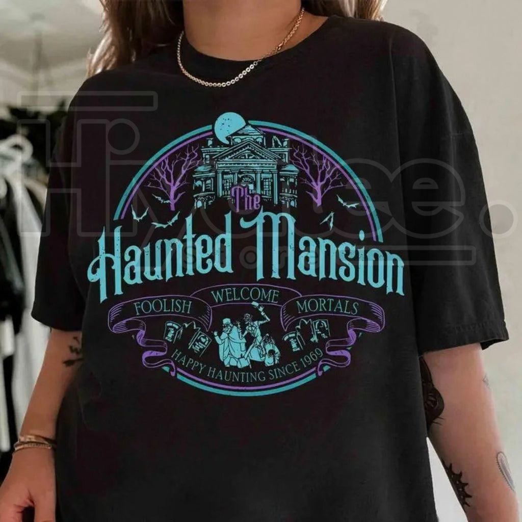 Vintage Hitchhiking Ghosts T-Shirt – The Haunted Mansion Halloween Vacation Tee