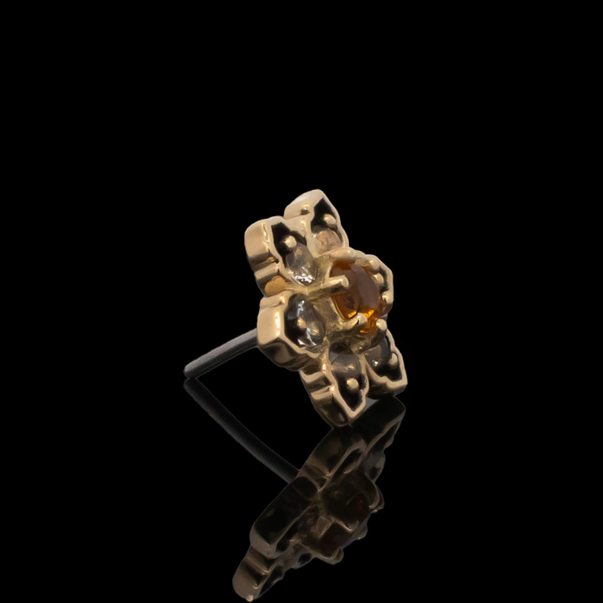 Lily - 18kt Gold Threadless End | Body Jewelry | Wiccan Center